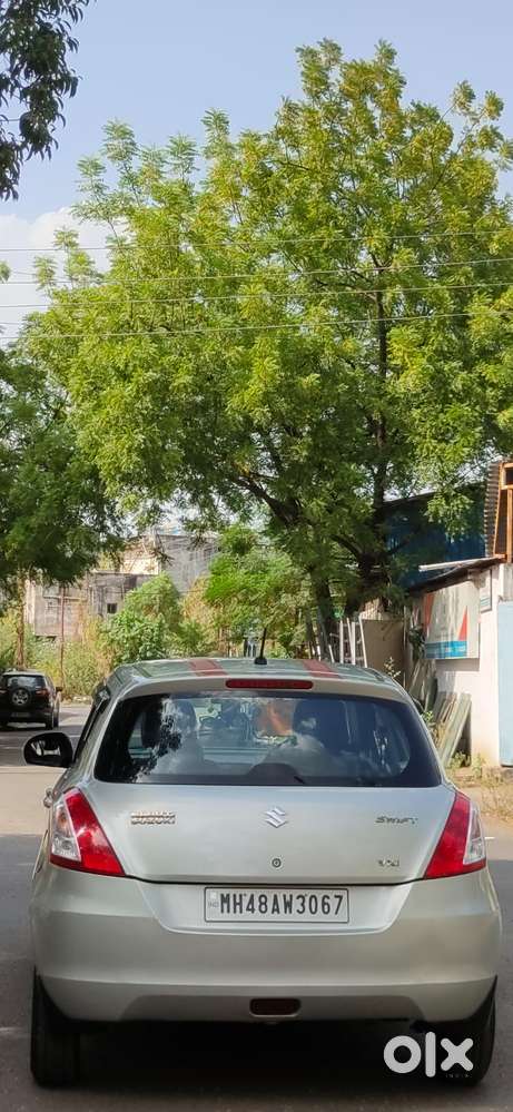 Maruti Suzuki Swift Vxi + Manual, 2017, Petrol