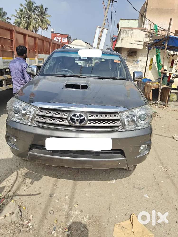 Toyota Fortuner 2010 Diesel Well Maintained