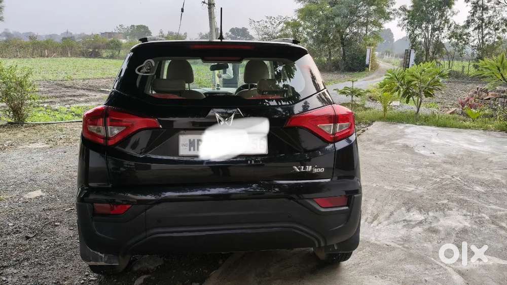 Mahindra Xuv300 2023 Petrol 38300 Km Driven