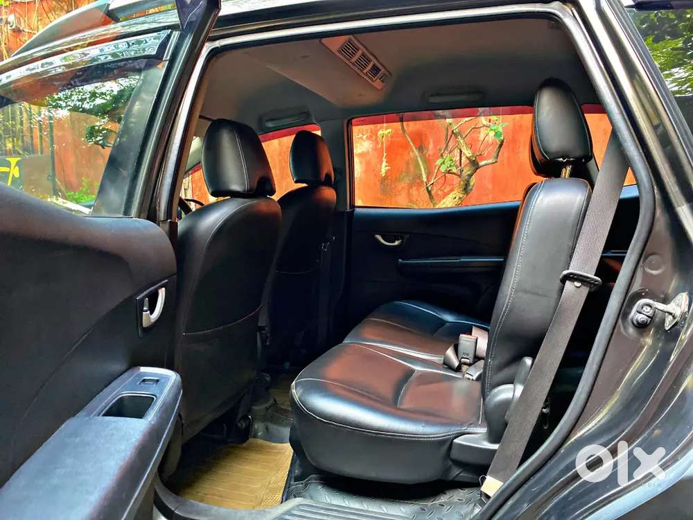 Honda Br-v Cvt Automatic 7 Seater 7.65 Lac Idv
