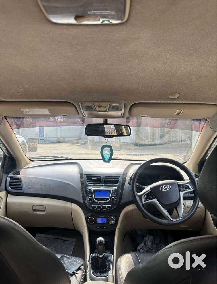 Hyundai Verna Crdi 2011