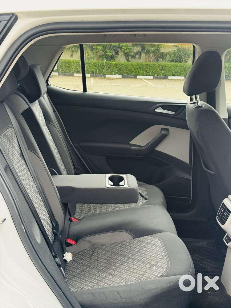 Volkswagen Taigun 1.0 Tsi Topline At, 2022, Petrol