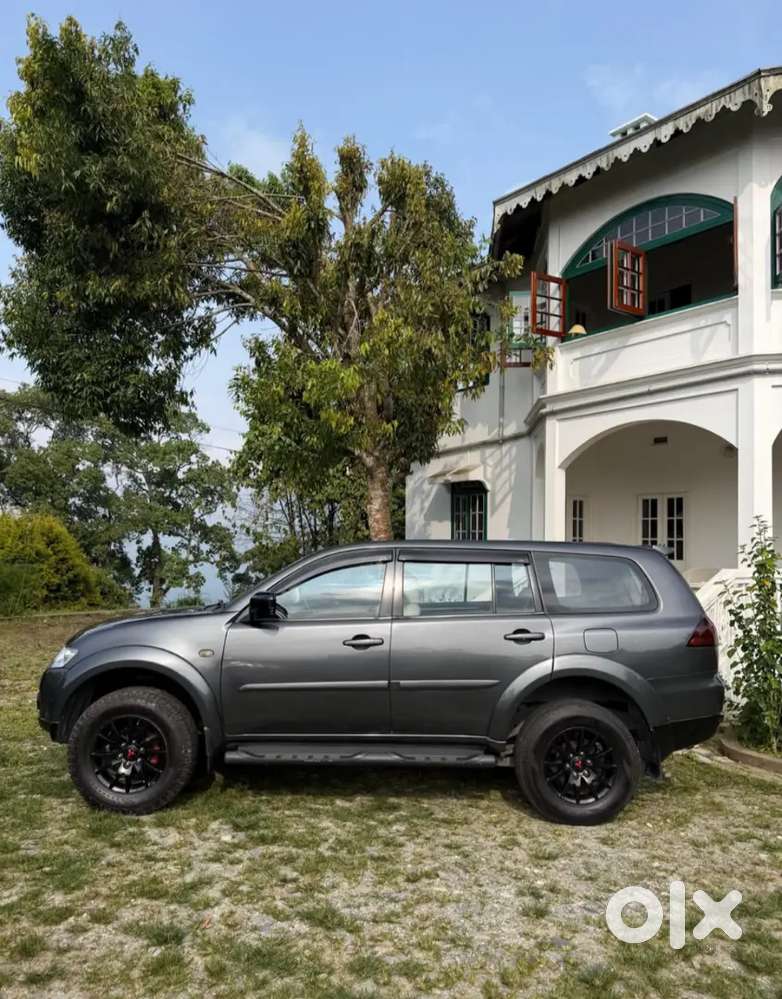 Mitsubishi Pajero Sport 2013