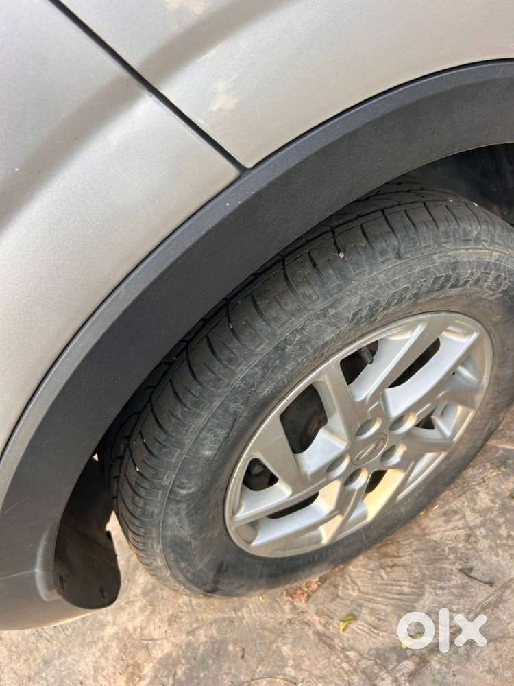 Mahindra Xuv300 W8 2022 Cng