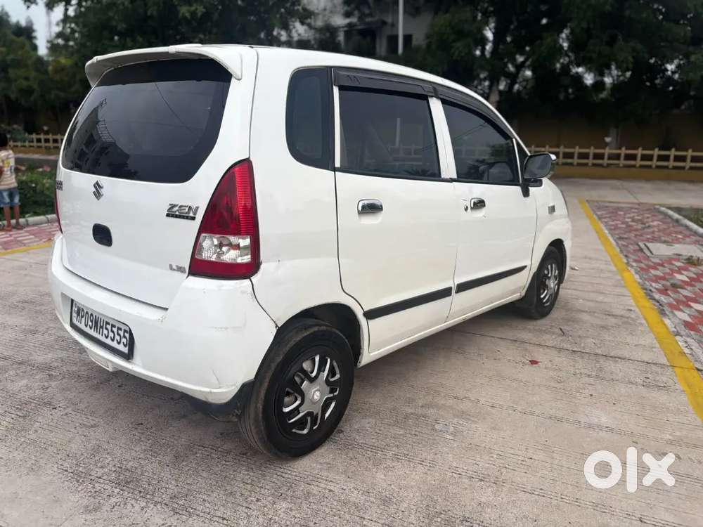 Maruti Suzuki Zen 2011 Petrol