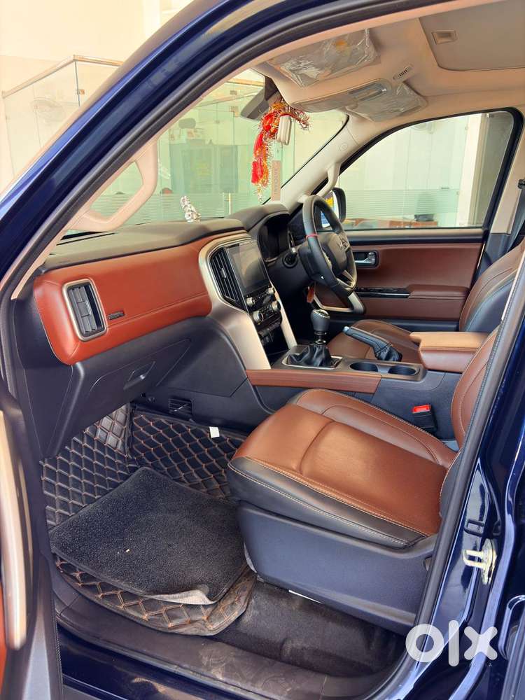 Mahindra Scorpio-n 2.0 Z8 L Petrol Mt 7 Str, 2024, Petrol