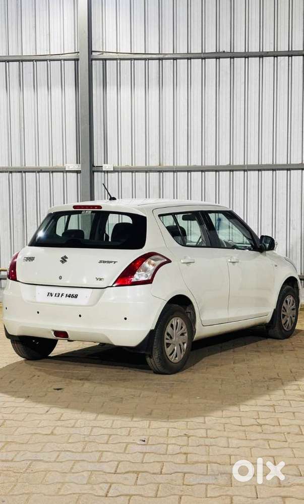 Maruti Suzuki Swift Vxi + Manual, 2016, Petrol