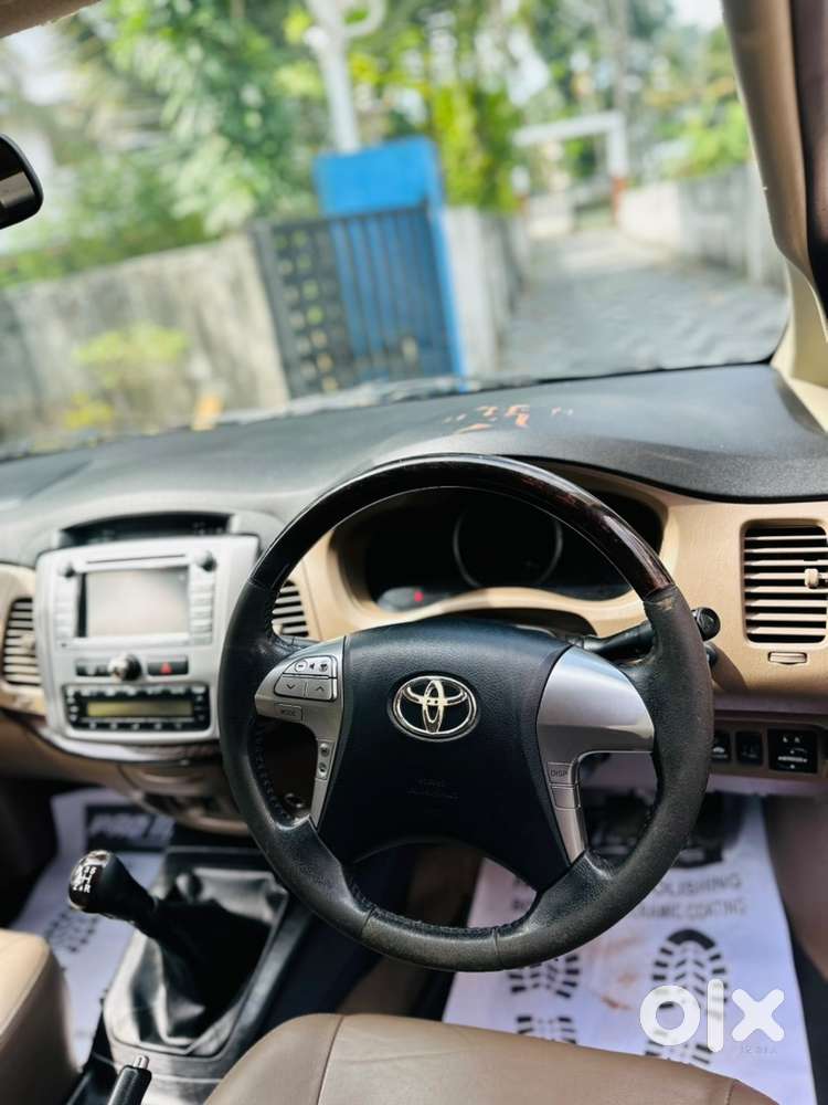 Toyota Innova Diesel 2015