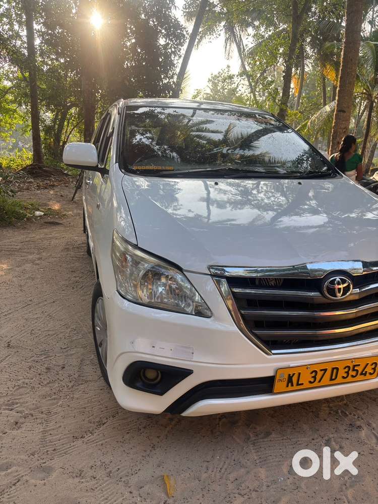 Toyota Innova Diesel 2013 Variant