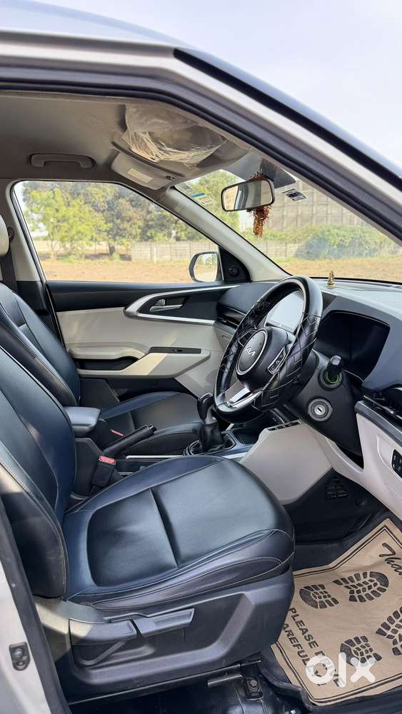 Kia Carens 1.5 Premium Diesel 7 Str Imt, 2023, Diesel