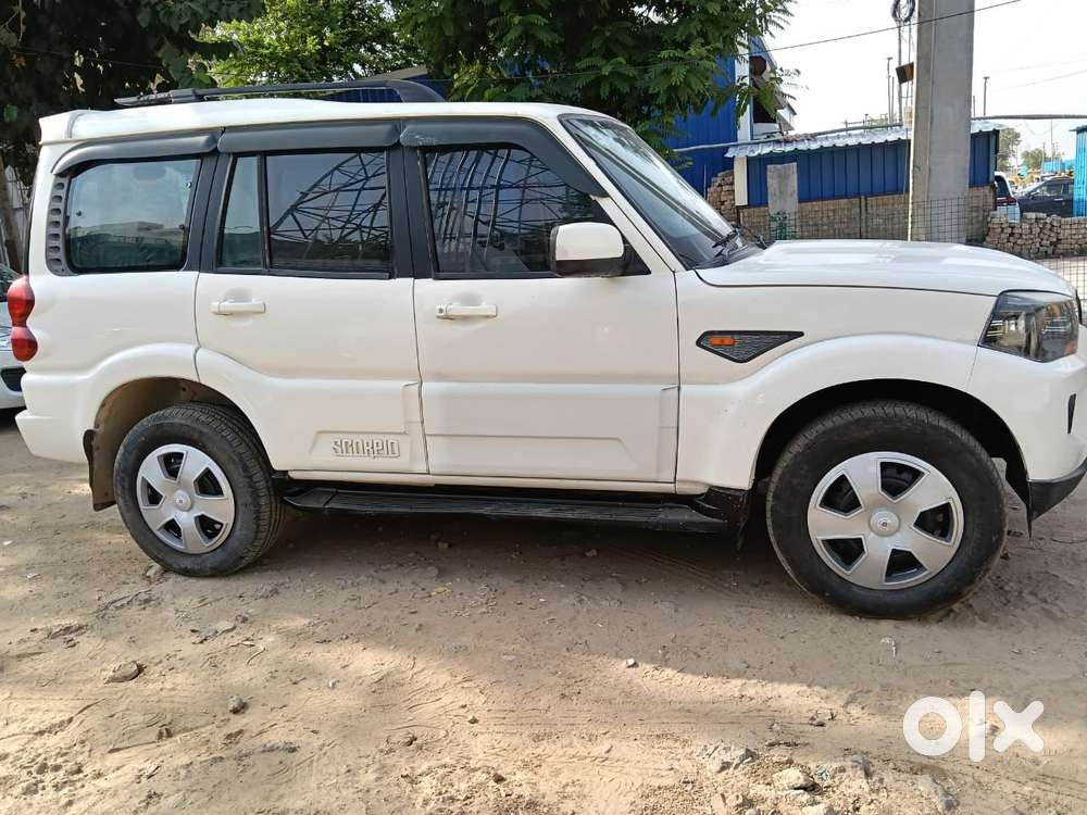 Mahindra Scorpio S6 Plus, 2017, Diesel