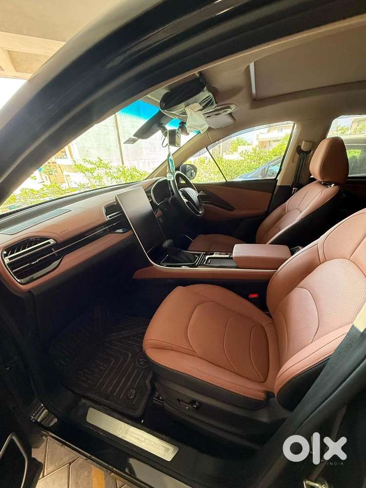 Mg Petrol Car 2025