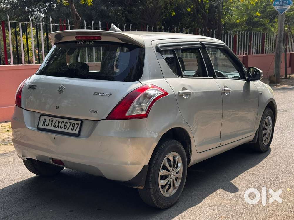 Maruti Suzuki Swift Vxi Optional, 2017, Petrol