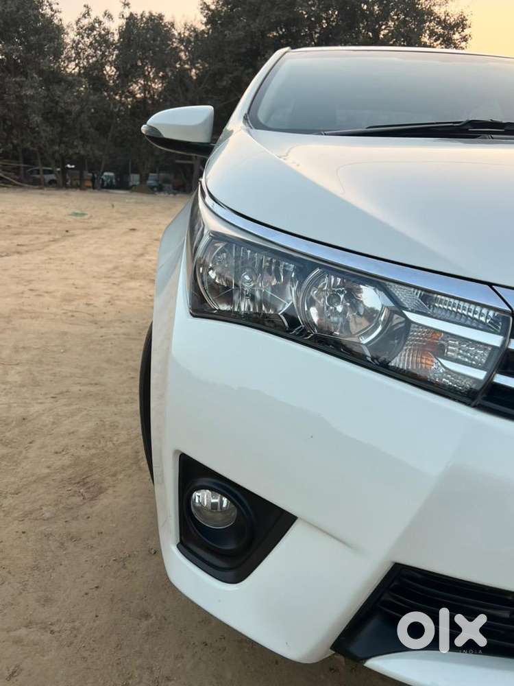 Toyota Corolla Altis 2015 Petrol G Automatic  Well Maintained