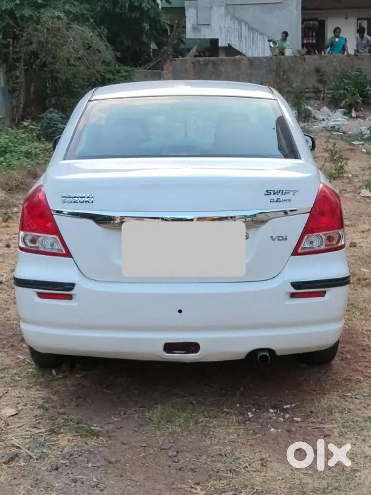 Maruti Suzuki Swift Dzire Tour 2015 Diesel 135000 Km Driven