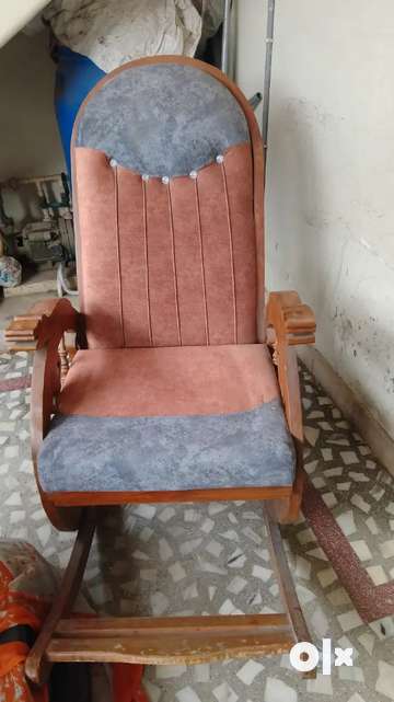 Maharaja chair deals olx