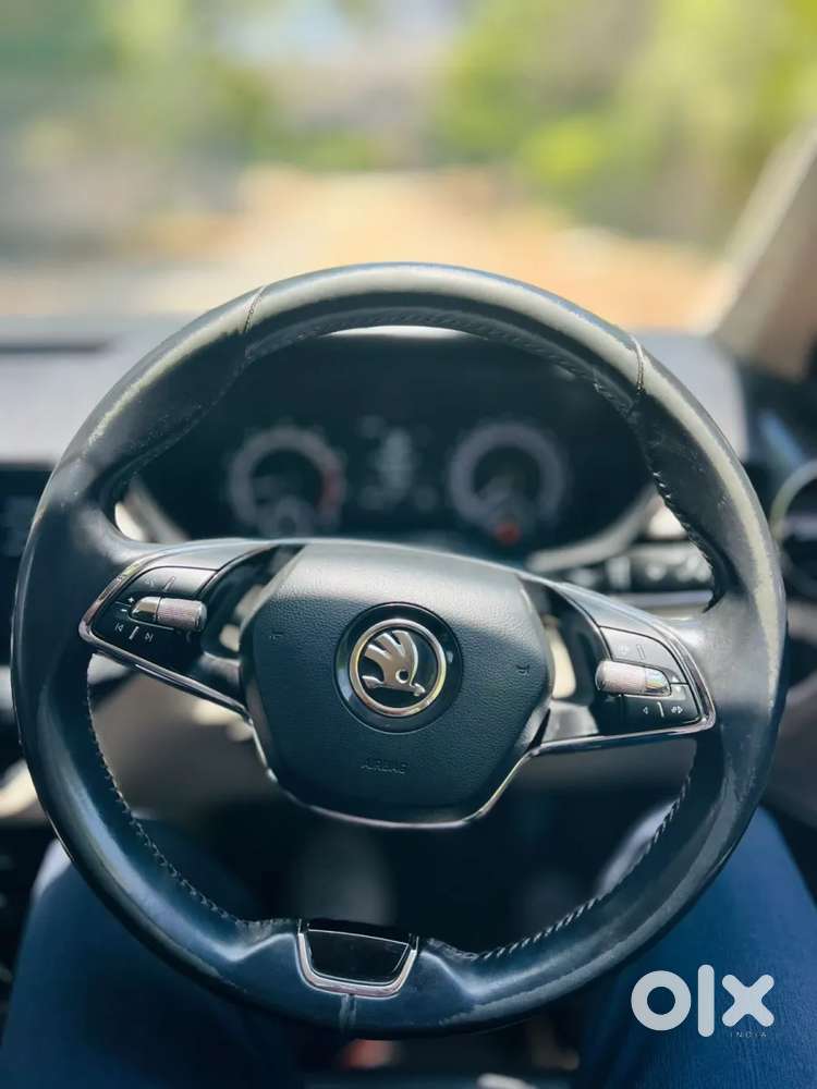 Skoda Slavia Ambition 1.0l Tsi Mt, 2022, Petrol