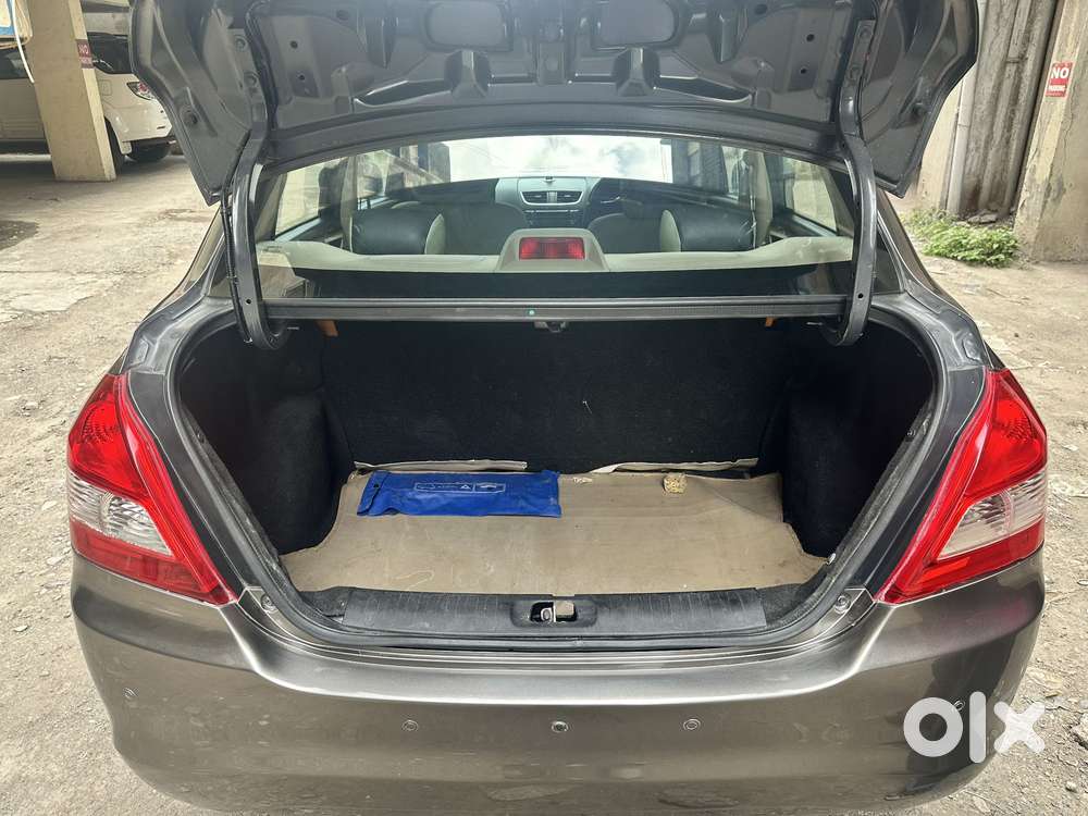 Maruti Suzuki Swift Dzire Vxi Optional, 2015, Petrol