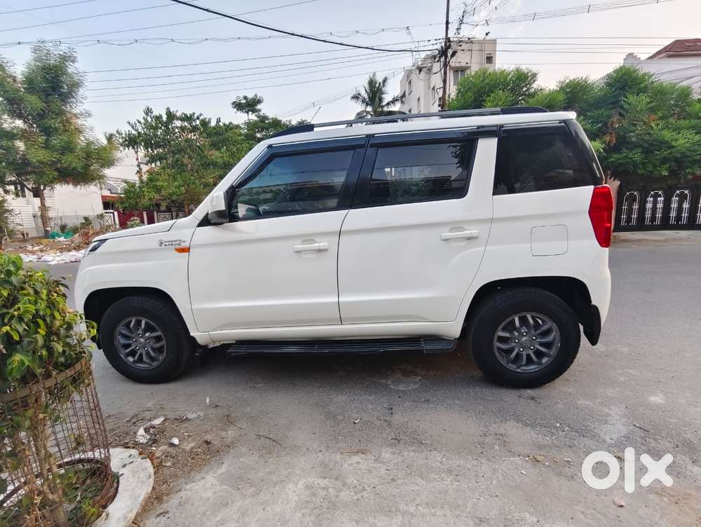 Mahindra Tuv 300 T10, 2017, Diesel
