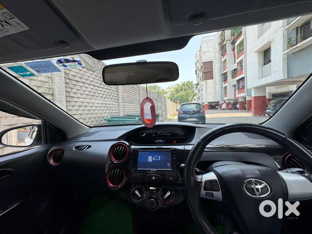 Toyota Liva Vx Dual Tone Petrol Manual 2018