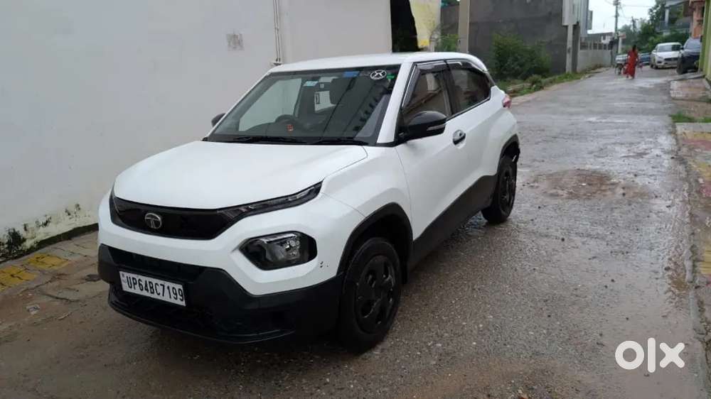 Tata Punch 1.2 Pure Petrol 2025