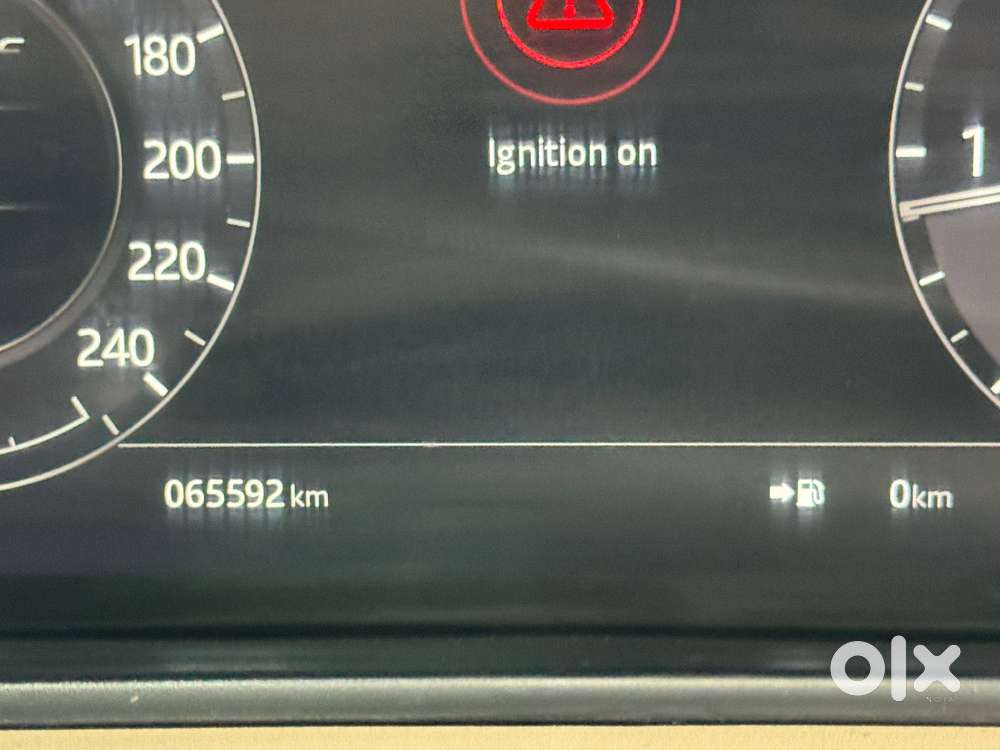Land Rover Range Velar D180 R-dynamic, 2019, Diesel