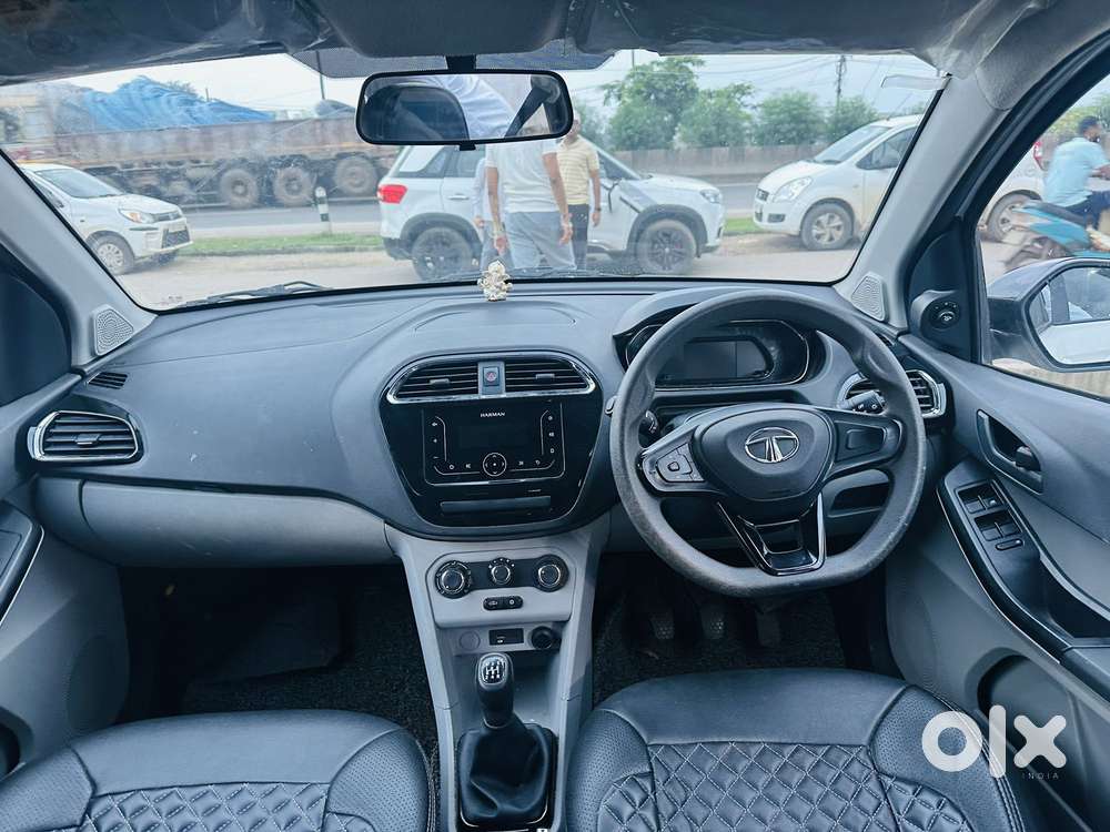 Tata Tiago 1.2 Revotron Xt (o), 2022, Petrol