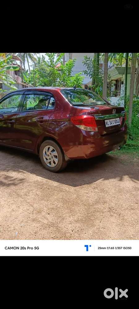 Honda Amaze 1.5 S 2013. No Accident History,good Interiors. 20+millage