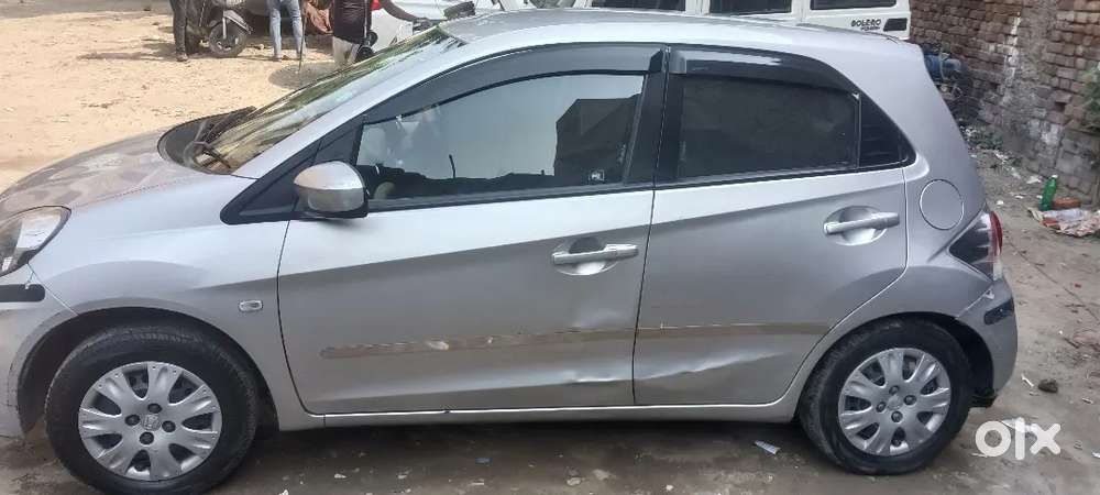 Honda Brio Mt 2012