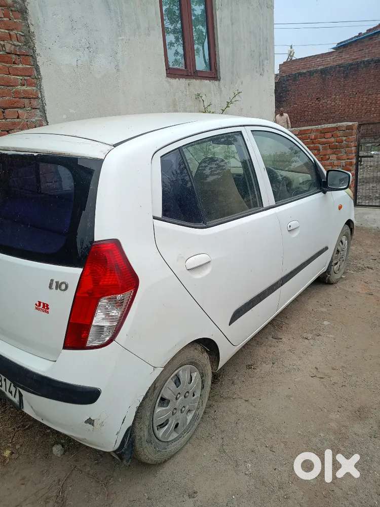 Must Condition Car Charo Tyar Naye Hai