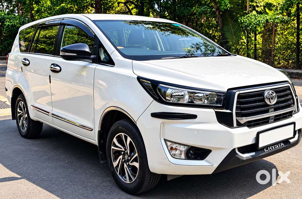 Toyota Innova Crysta 2.4 G Plus Mt 8 Str, 2024, Diesel