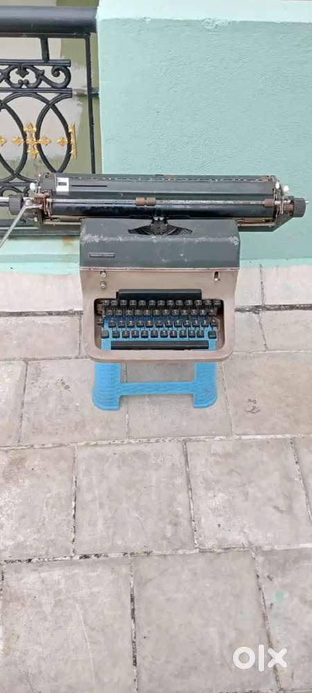 Hindi manual Typewriter