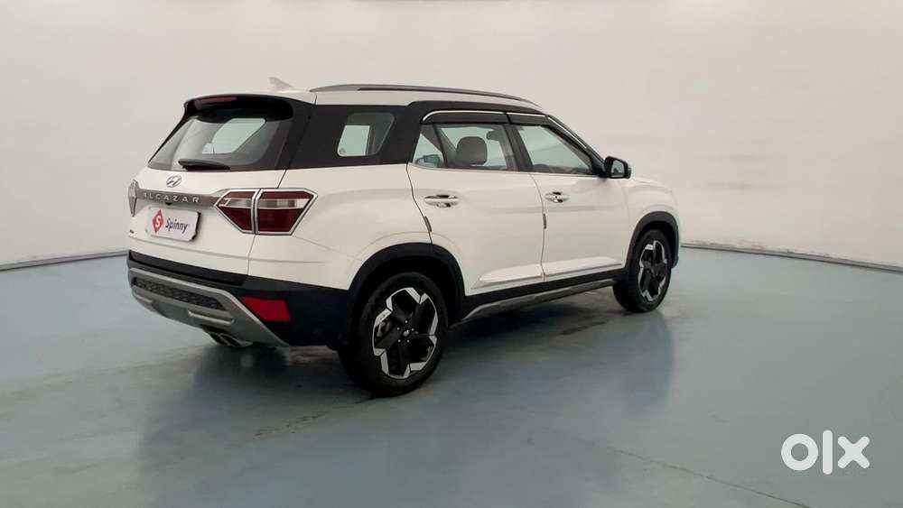 Hyundai Alcazar Platinum 7 Str 1.5 Turbo Petrol Adventure, 2023, Pet..