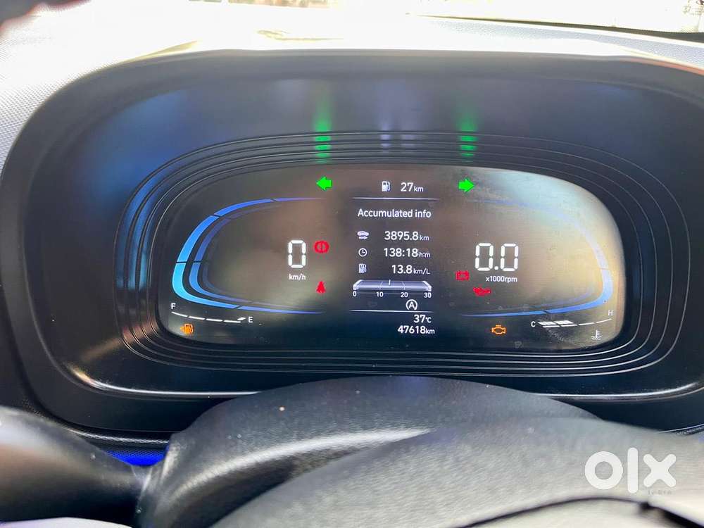 Hyundai Venue 1.2 S (o), 2024, Petrol