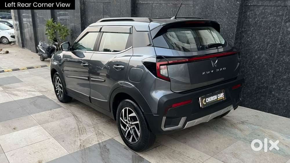 Mahindra Xuv 3xo Ax5 Pm Mt, 2024, Petrol