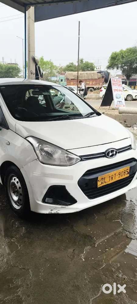 Hyundai Xcent 2015 Cng & Hybrids 100000 Km Driven