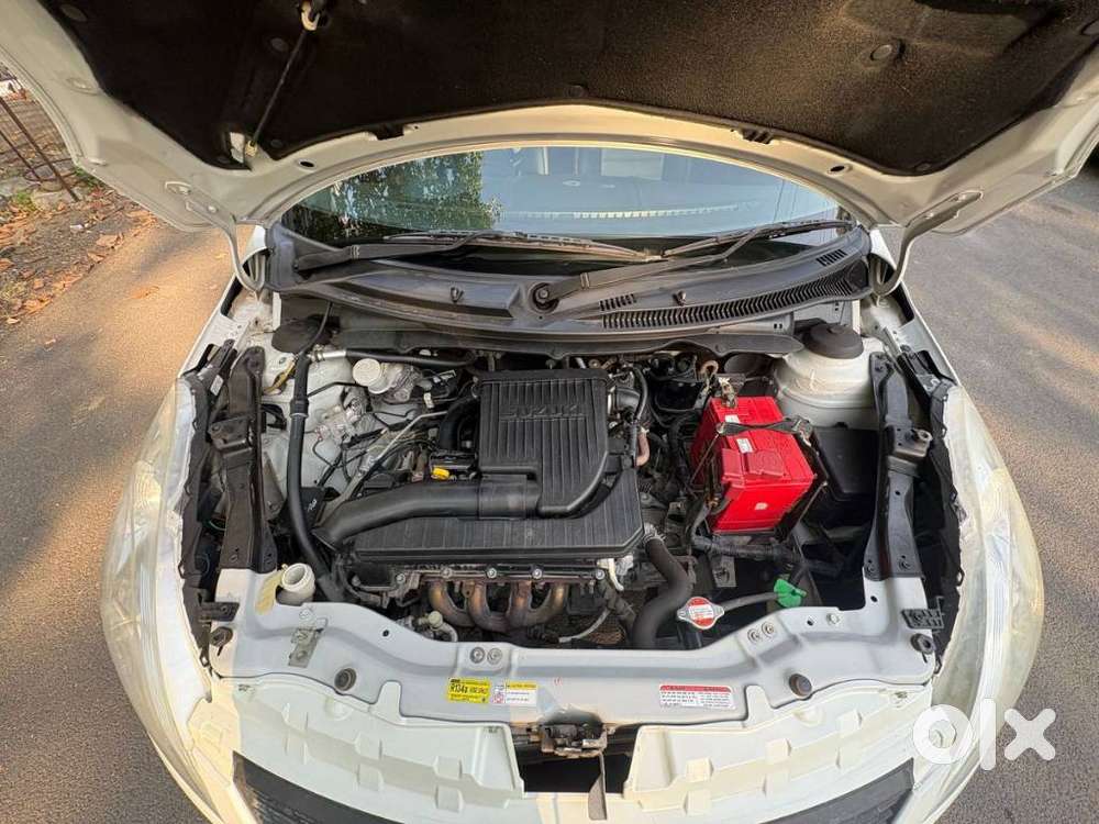 Maruti Suzuki Swift Vxi Optional, 2016, Petrol