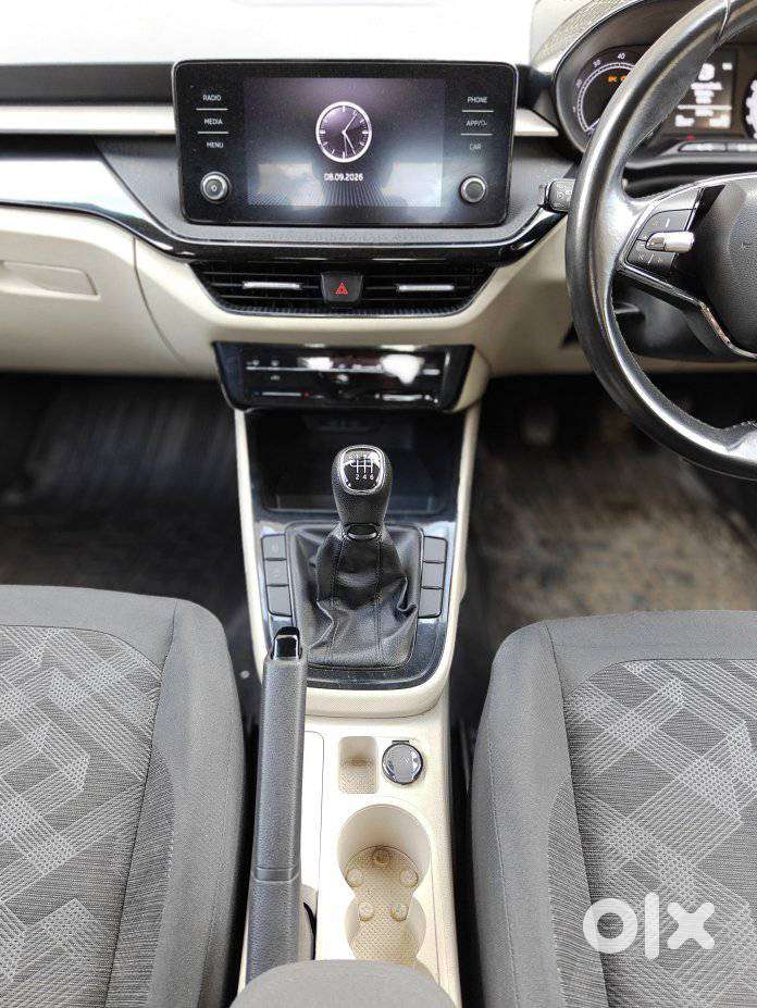 Skoda Slavia 1.0 Ambition Tsi, 2023, Petrol
