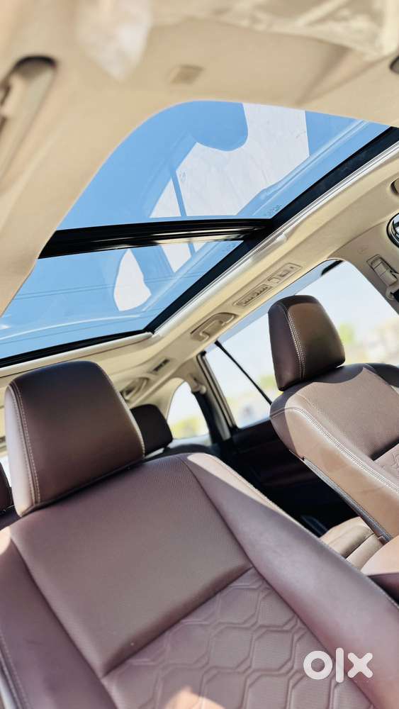 Toyota Innova Hycross 2.0 Zx (o) Hybrid 7 Str, 2023, Petrol