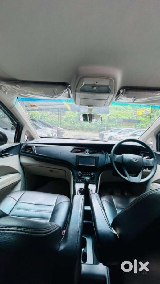 Mahindra Marazzo M2, 2018, Diesel