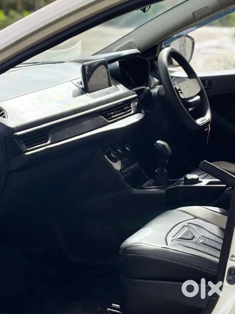 Tata Nexon, 2024, Petrol