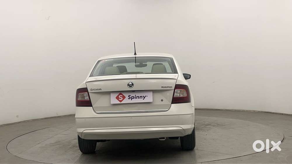 Skoda Rapid 1.0 Style At, 2020, Petrol