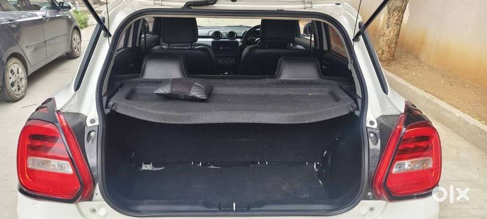 Maruti Suzuki Swift Vxi + Manual, 2022, Petrol