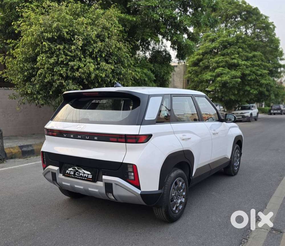 Hyundai New Venue, 2025, Petrol