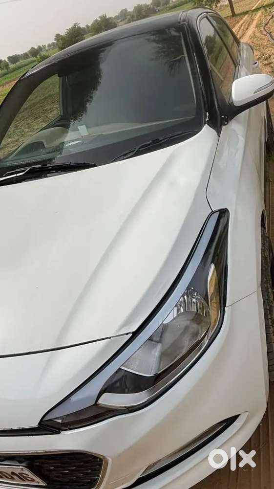 Hyundai I20 Sportz 2016 Diesel With Paid Number