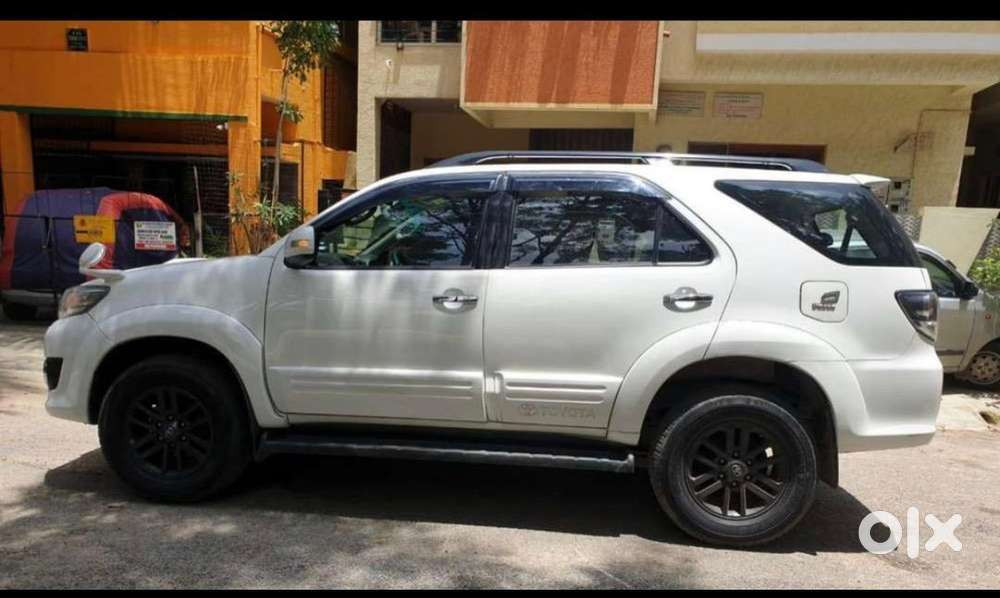 Toyota Fortuner 2015-2016 Diesel Well Maintained
