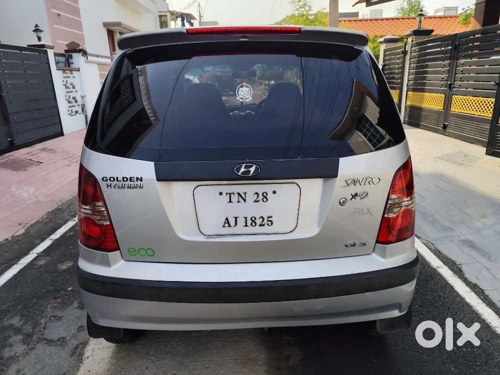 Santro Xing Gls -2011- Petrol/lpg - Company Service
