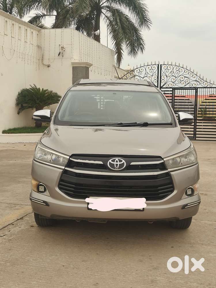 Toyota Innova Crysta Diesel 2017