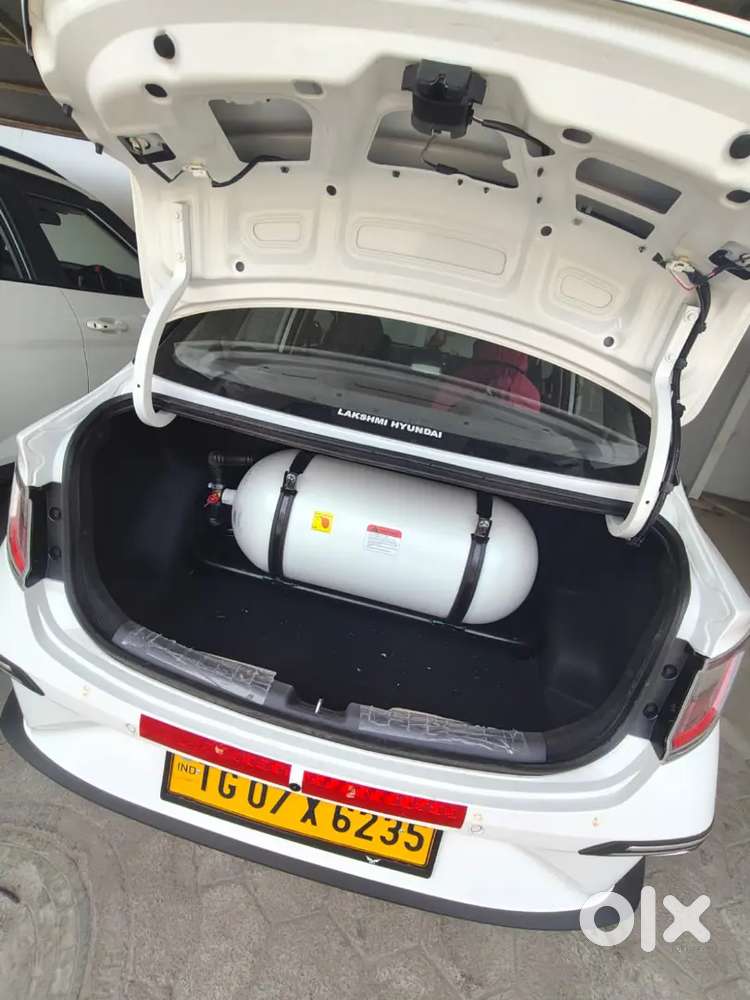 Hyundai Aura 2026 Cng And Petrol 5200 Km Driven