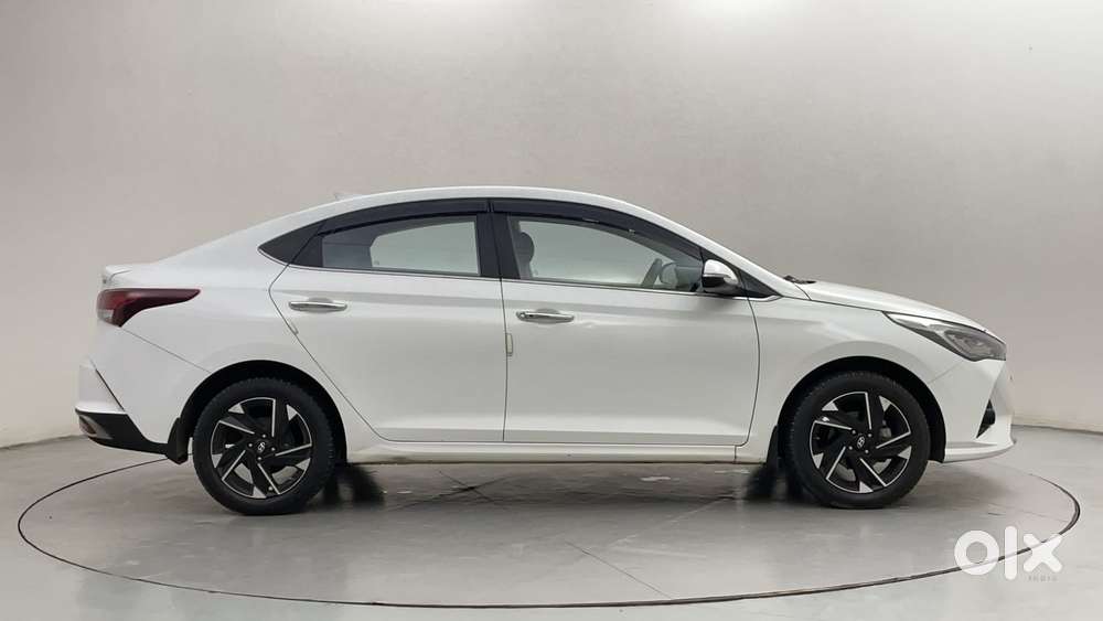 Hyundai Verna 1.5 Mpi Mt Sx (o), 2022, Petrol